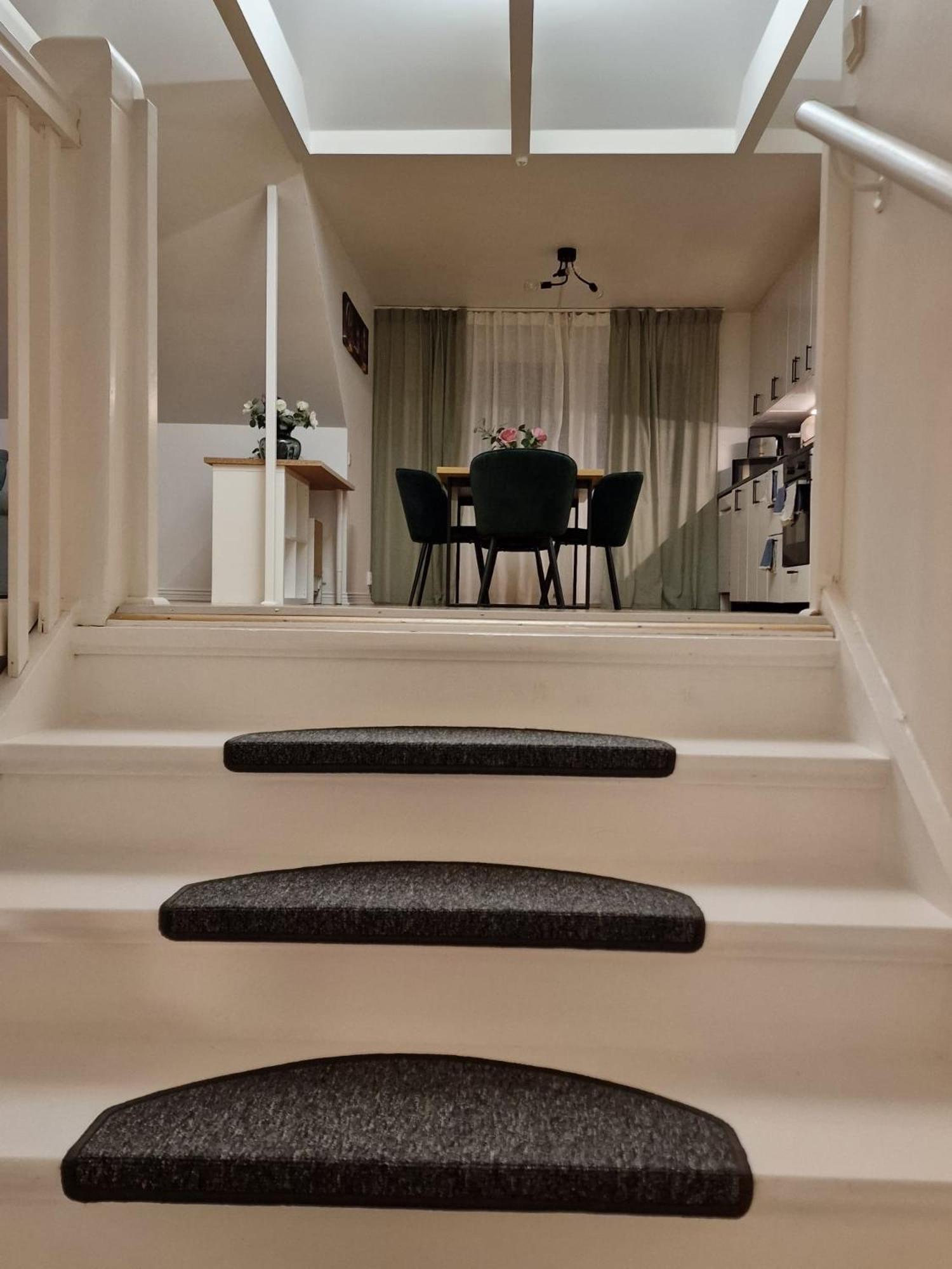 Noah Longstay Apartment Vasteras Exterior foto