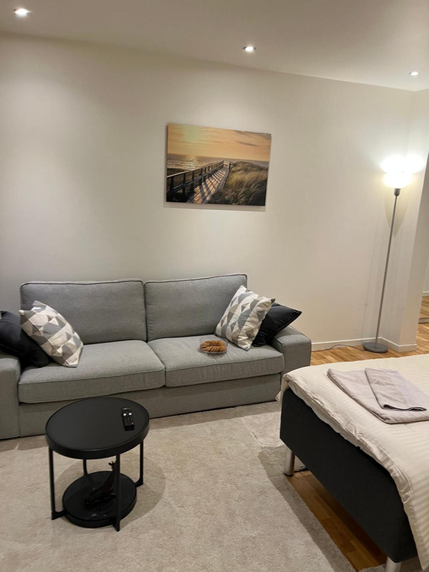 Noah Longstay Apartment Vasteras Exterior foto